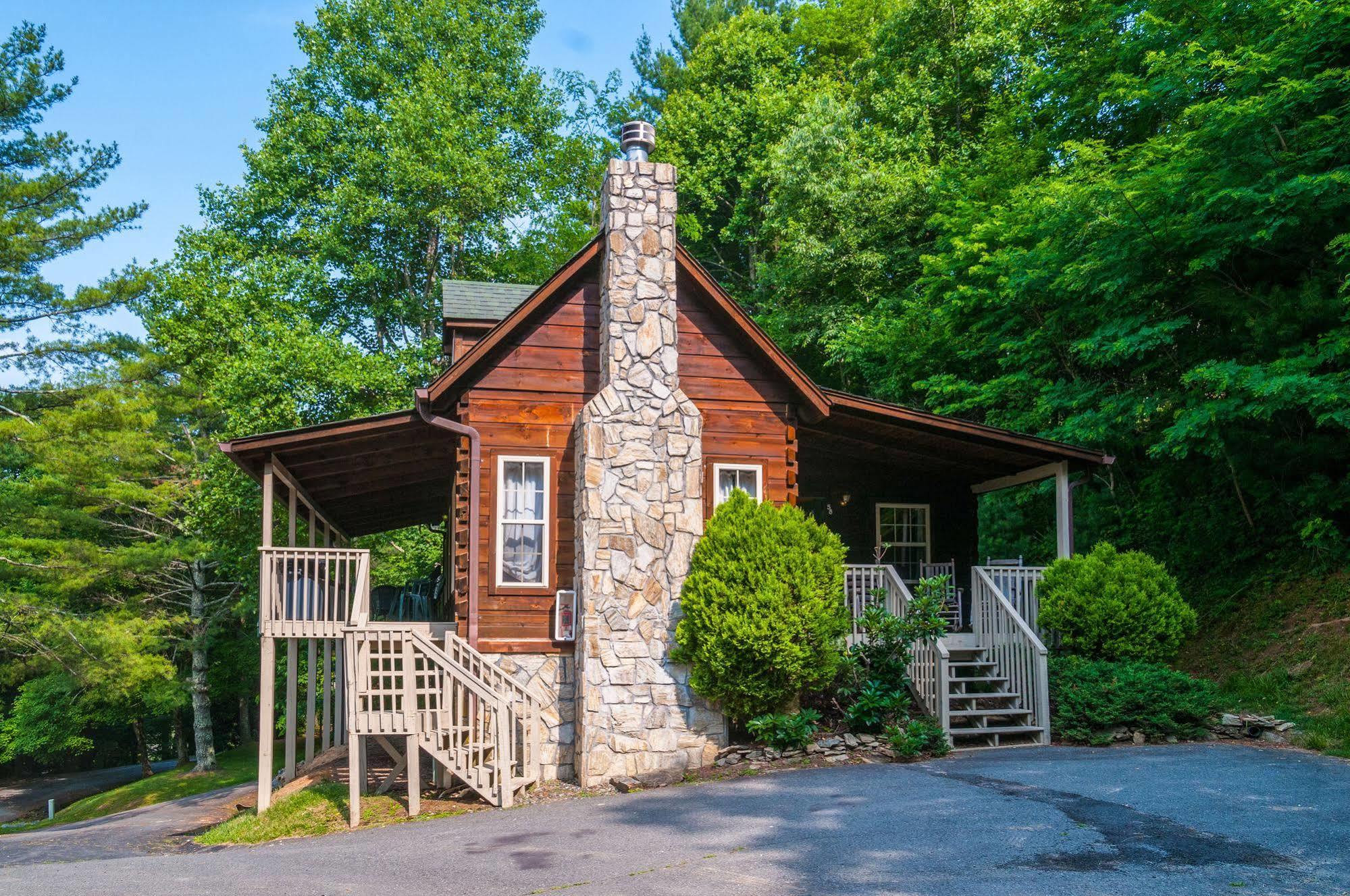 Highland Hills Motel & Cabins Boone Buitenkant foto